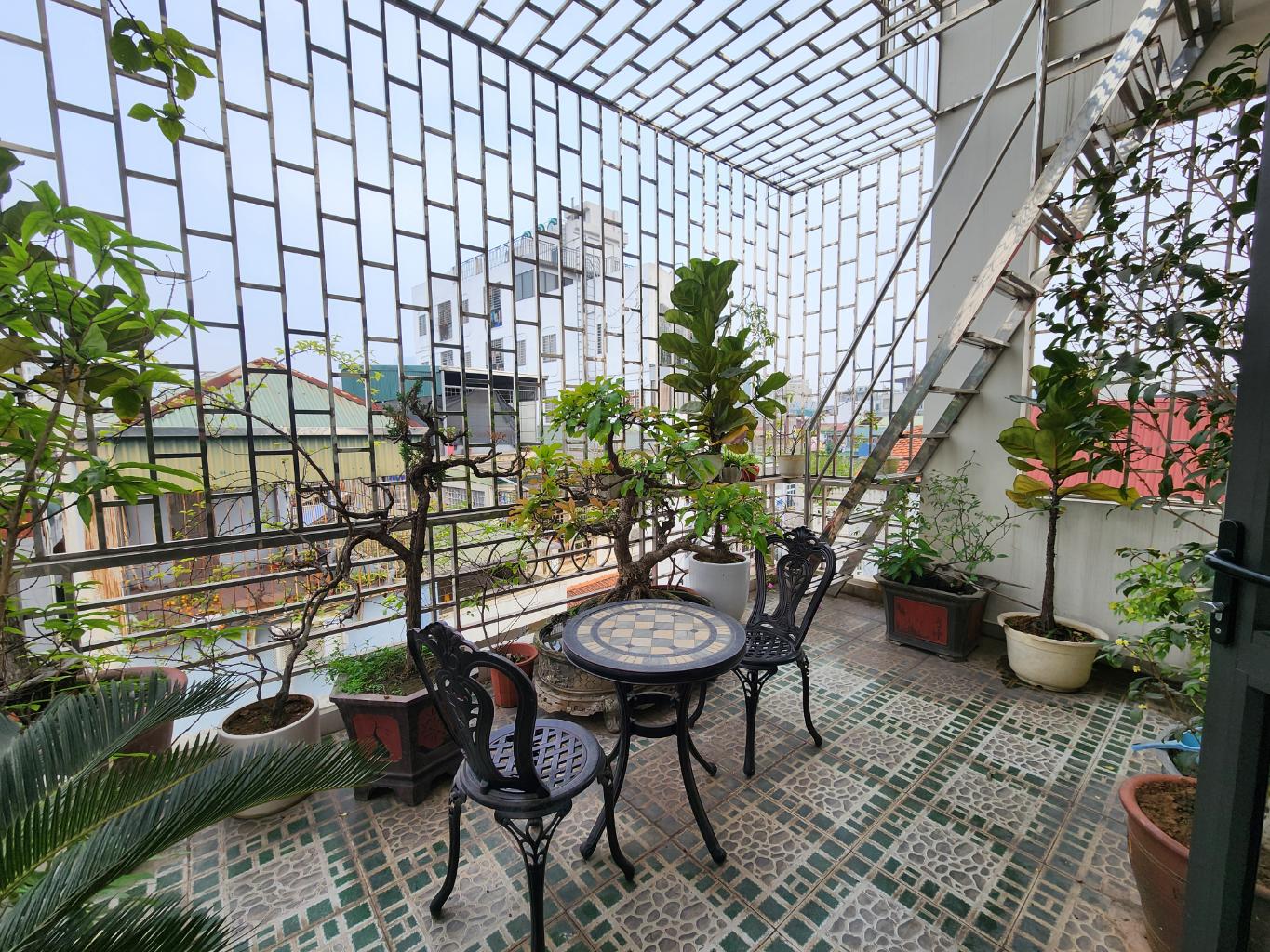 Bán nhà Quan Thổ 1 - diện tích 94m2 6 tầng - Ô TÔ - ĐẤT THỔ - NHÀ ĐẸP - giá 36 tỷ