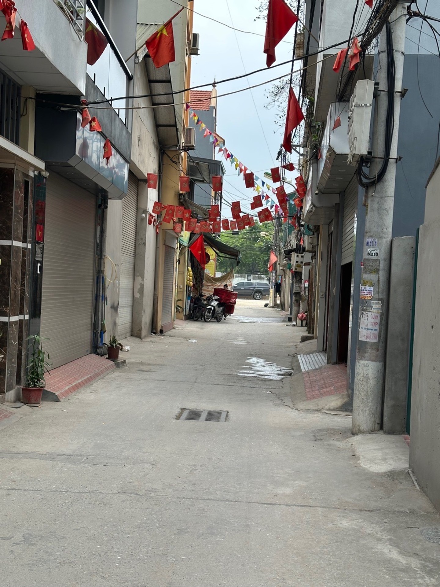 Bán nhà Yên Duyên - diện tích 48m2 0 tầng - Ô TÔ TRÁNH CÁCH 30M - giá 6,6 tỷ