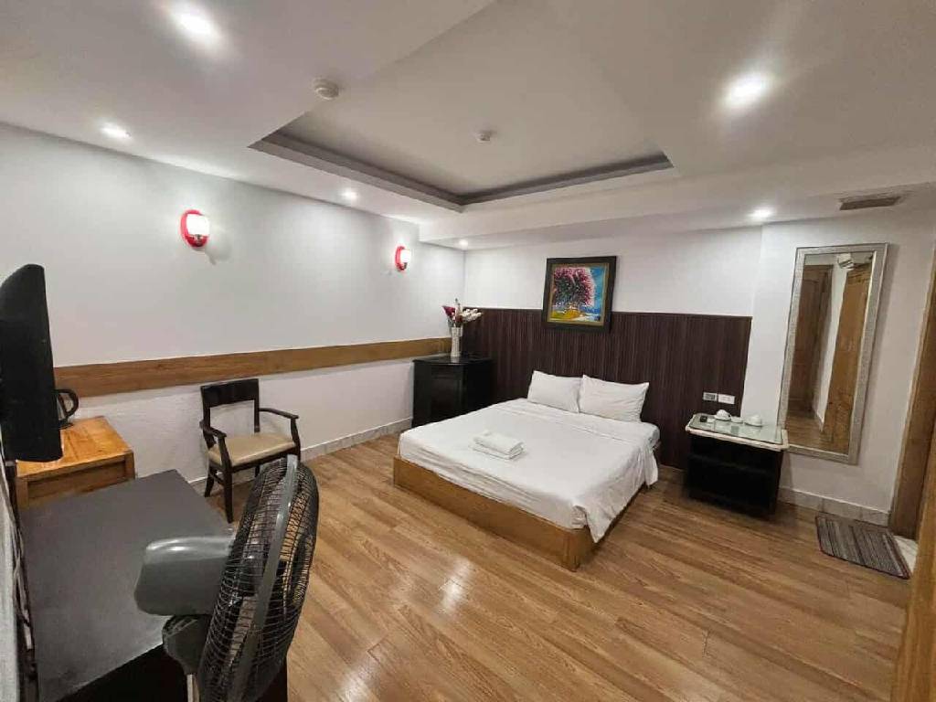 Bán nhà Khương Đình - diện tích 140m2 8 tầng - Ô tô tránh - giá 91 tỷ