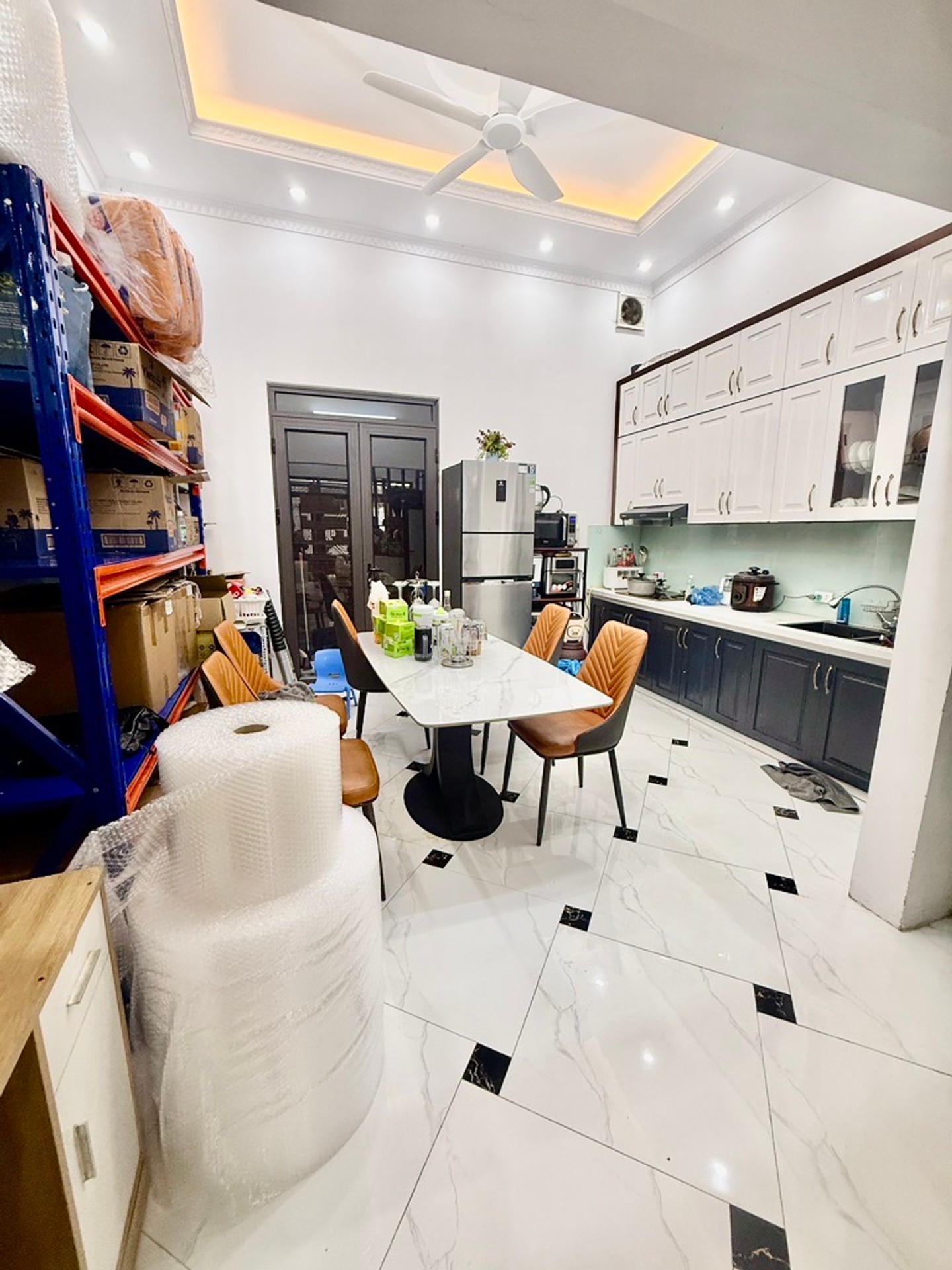 Bán nhà Thanh Nhàn - diện tích 61m2 4 tầng - Nhà đẹp hiếm có - giá 12 tỷ