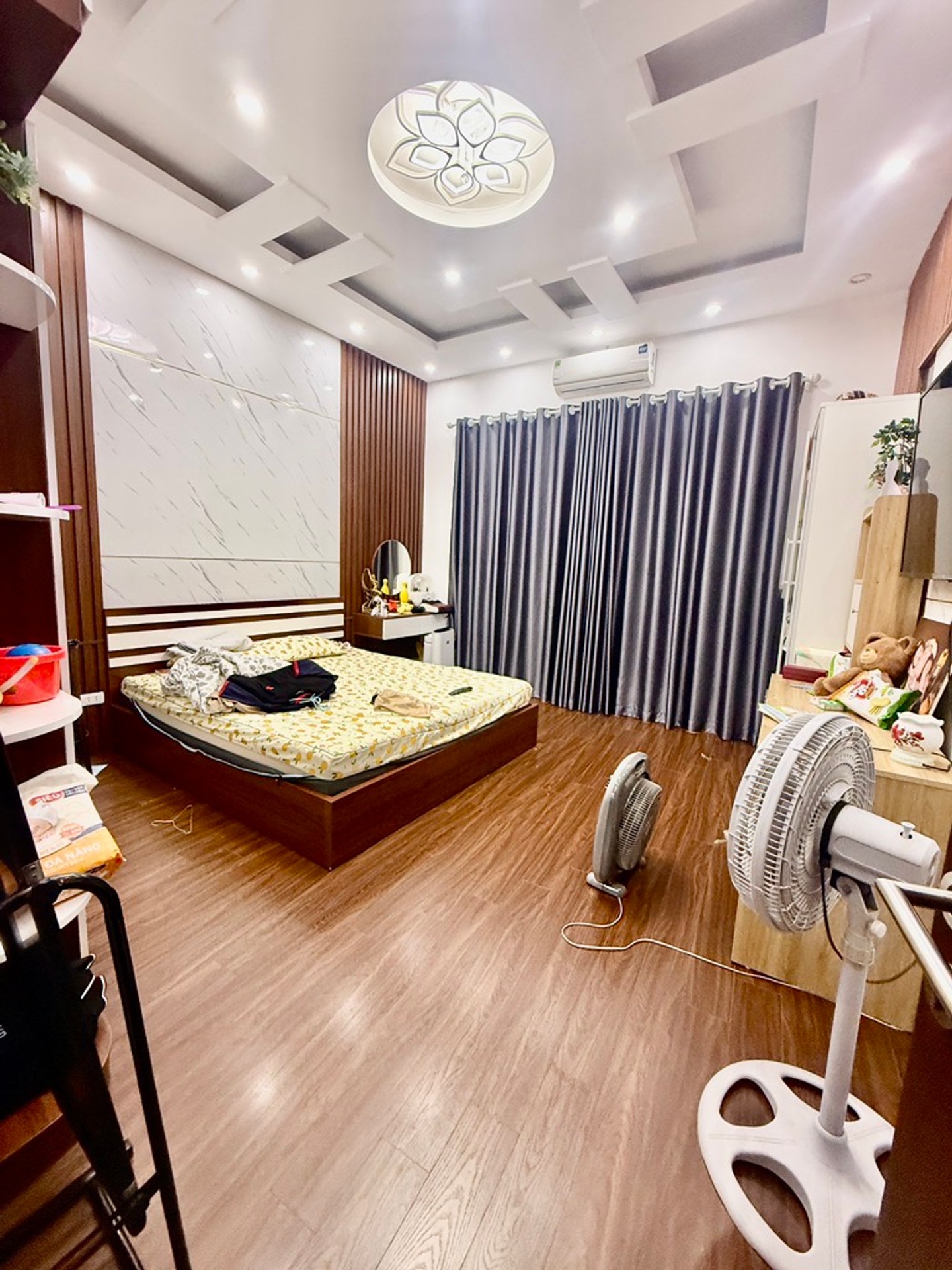 Bán nhà Thanh Nhàn - diện tích 61m2 4 tầng - Nhà đẹp hiếm có - giá 12 tỷ