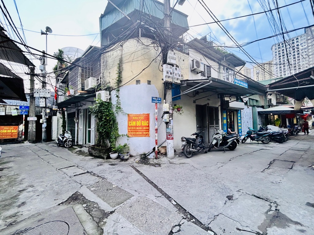 Bán nhà Tân Khai - diện tích 64m2 3 tầng - MẶT NGÕ - BA GÁC ĐỖ CỬA - giá 9,3 tỷ