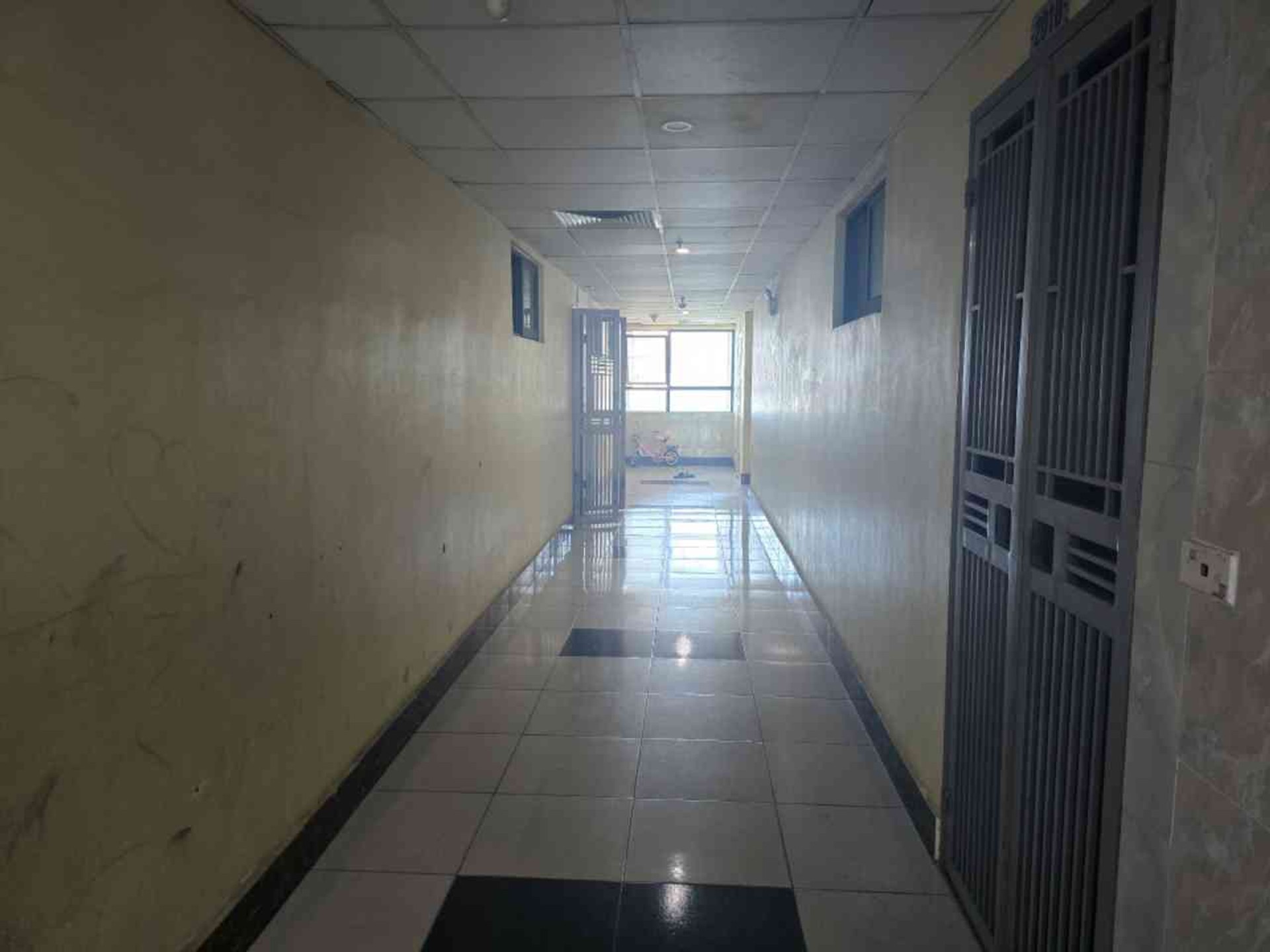 Bán nhà Nguyễn Xiển - diện tích 56m2 1 tầng - Lô góc 3 thoáng - giá 3,99 tỷ