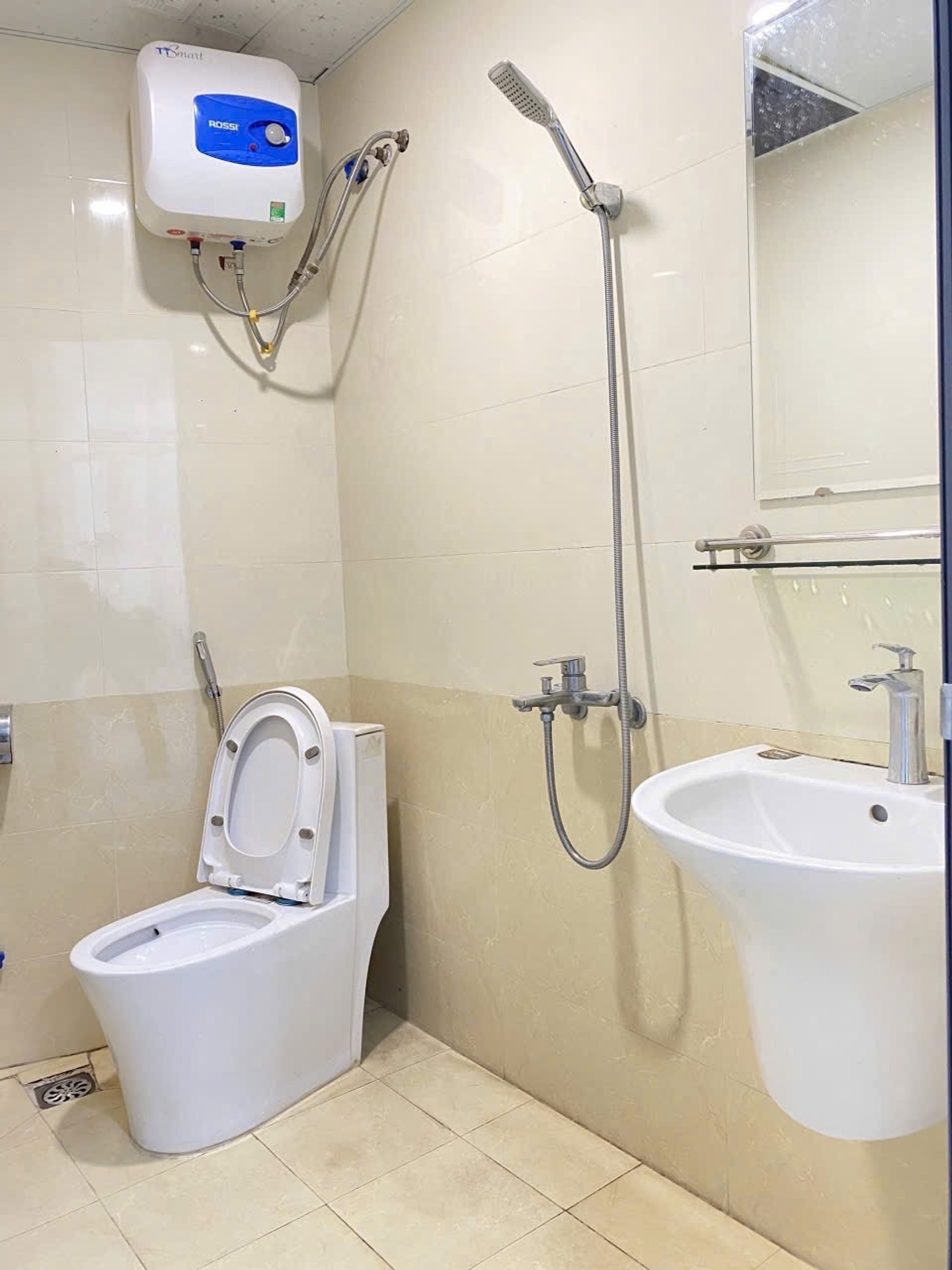 Bán nhà Khương Hạ - diện tích 78m2 7 tầng - Căn hộ dịch vụ hiện đại - giá 23,4 tỷ
