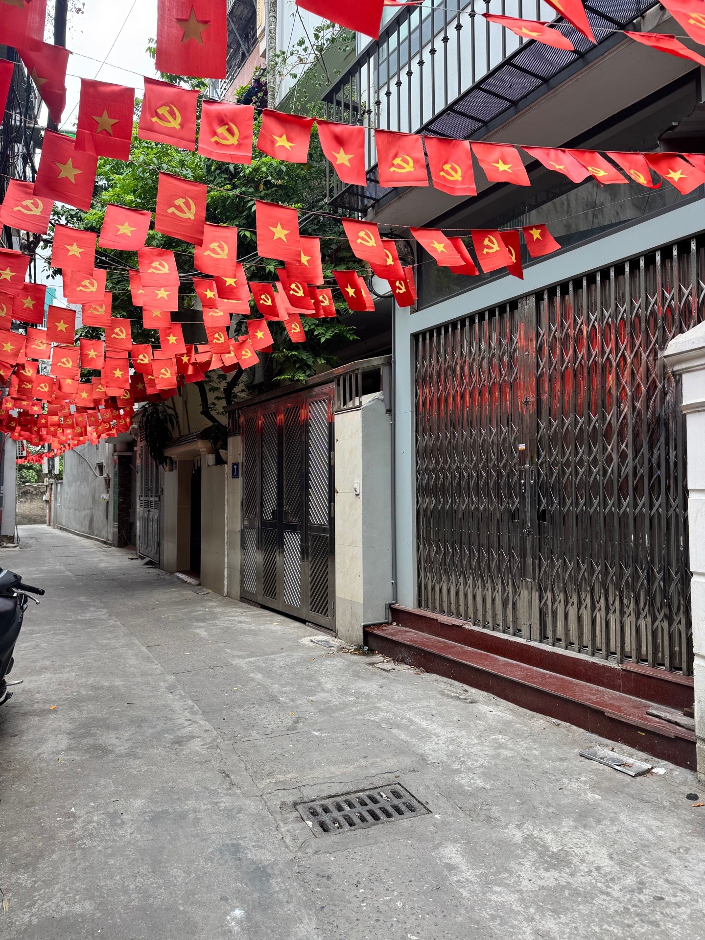 Bán nhà Khương Hạ - diện tích 78m2 7 tầng - Căn hộ dịch vụ hiện đại - giá 23,4 tỷ