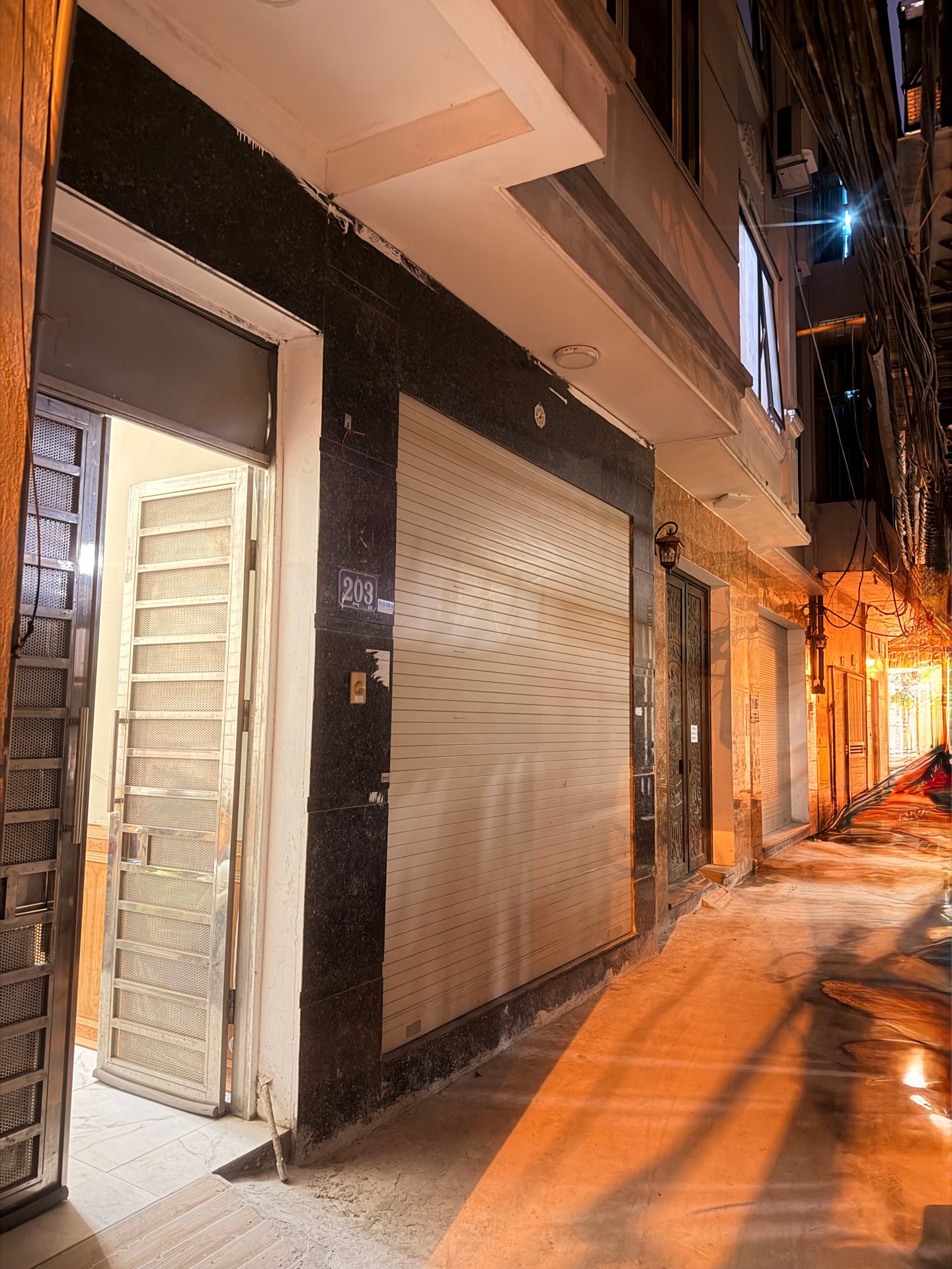 Bán nhà Trần Đại Nghĩa - diện tích 53m2 4 tầng - Mặt ngõ thông, gần ô tô - giá 16,2 tỷ