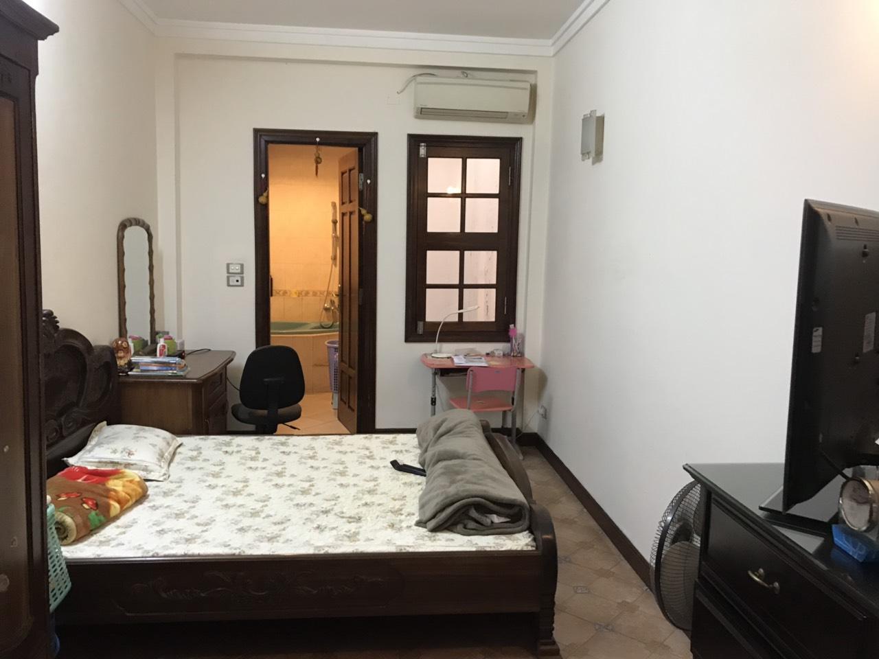 Bán nhà Nguyễn Khuyến - diện tích 60m2 5 tầng - MẶT PHỐ KINH DOANH ĐỈNH - giá 28 tỷ