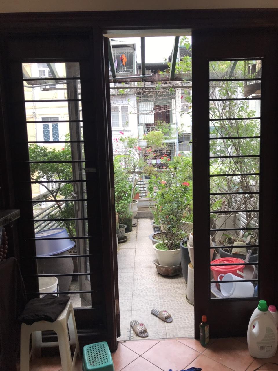 Bán nhà Nguyễn Khuyến - diện tích 60m2 5 tầng - MẶT PHỐ KINH DOANH ĐỈNH - giá 28 tỷ