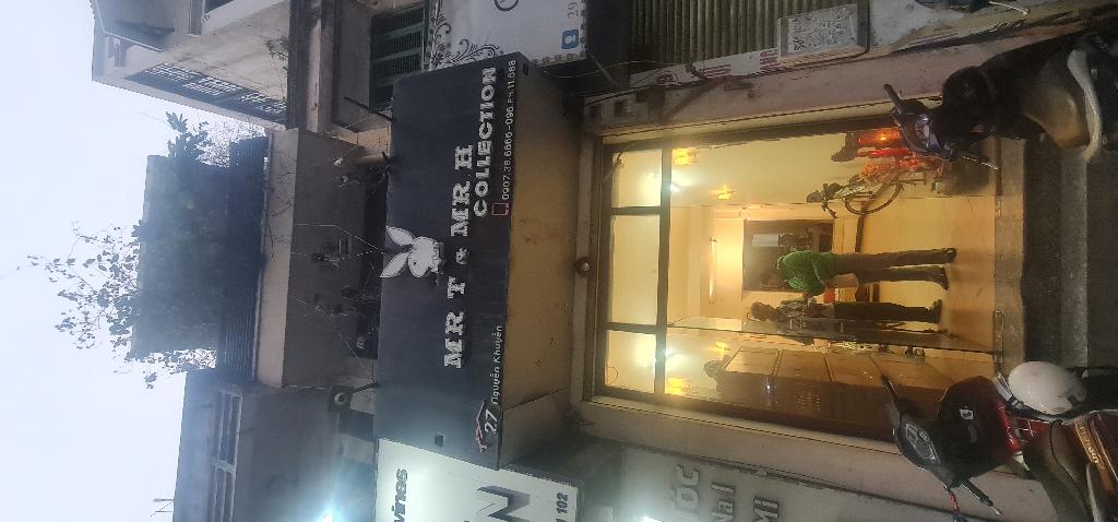 Bán nhà Nguyễn Khuyến - diện tích 60m2 5 tầng - MẶT PHỐ KINH DOANH ĐỈNH - giá 28 tỷ