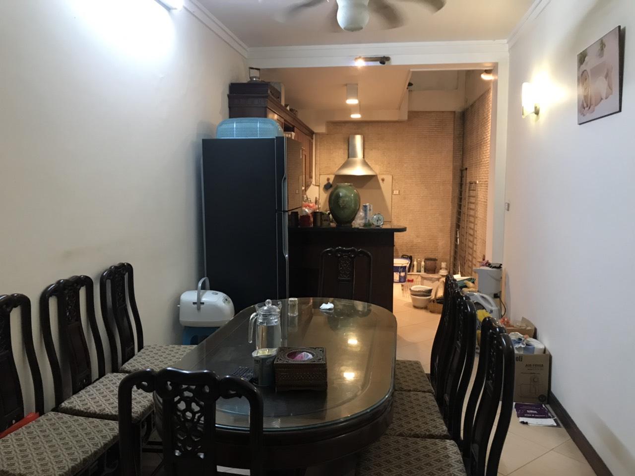 Bán nhà Nguyễn Khuyến - diện tích 60m2 5 tầng - MẶT PHỐ KINH DOANH ĐỈNH - giá 28 tỷ