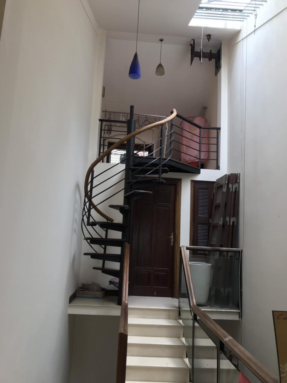 Bán nhà Nguyễn Khuyến - diện tích 60m2 5 tầng - MẶT PHỐ KINH DOANH ĐỈNH - giá 28 tỷ