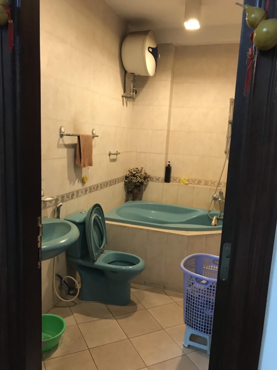 Bán nhà Nguyễn Khuyến - diện tích 60m2 5 tầng - MẶT PHỐ KINH DOANH ĐỈNH - giá 28 tỷ