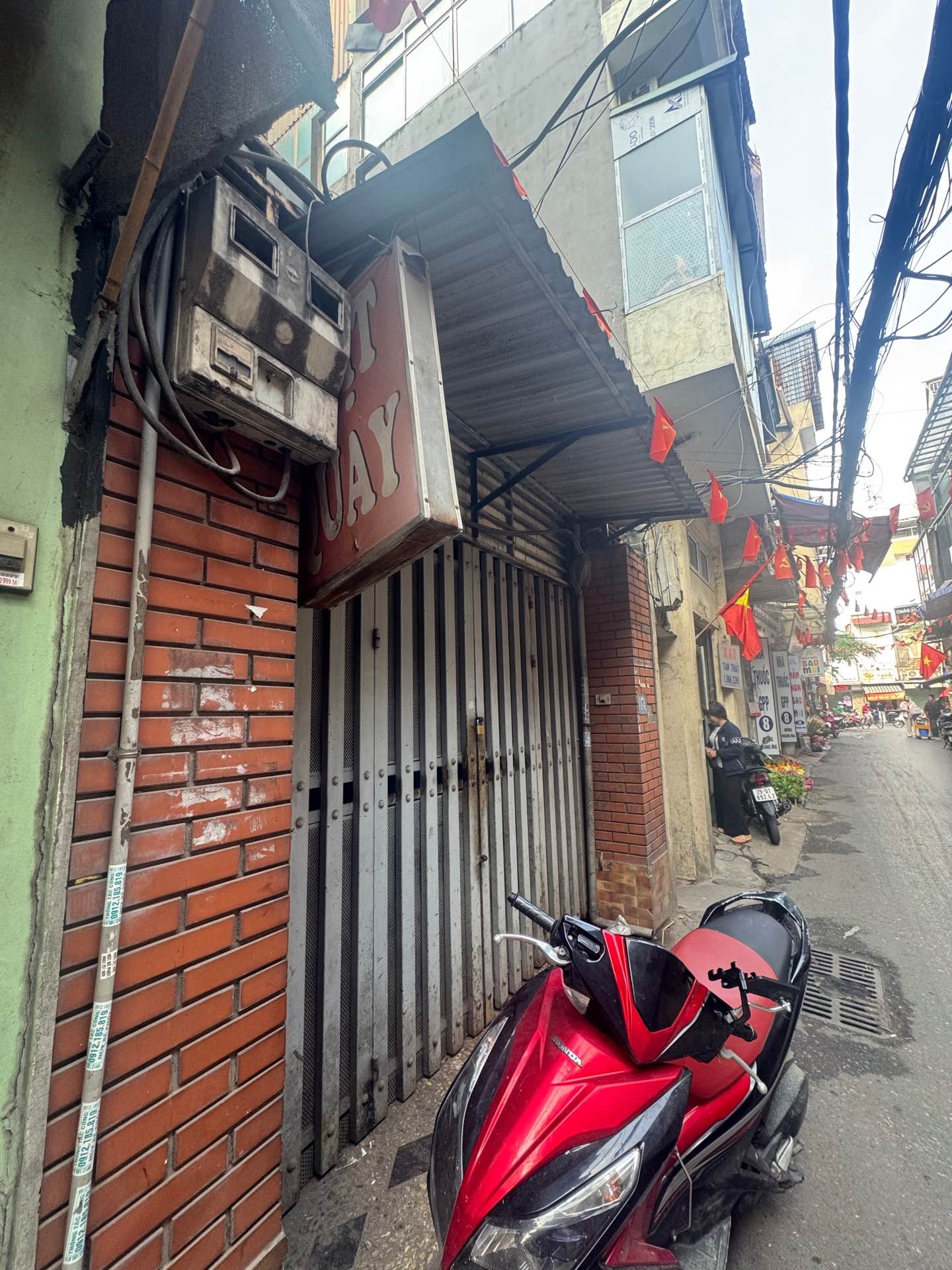 Bán nhà Hoàng Mai - diện tích 116m2 2 tầng - Chỉ có 1 mặt tiền - giá 36 tỷ