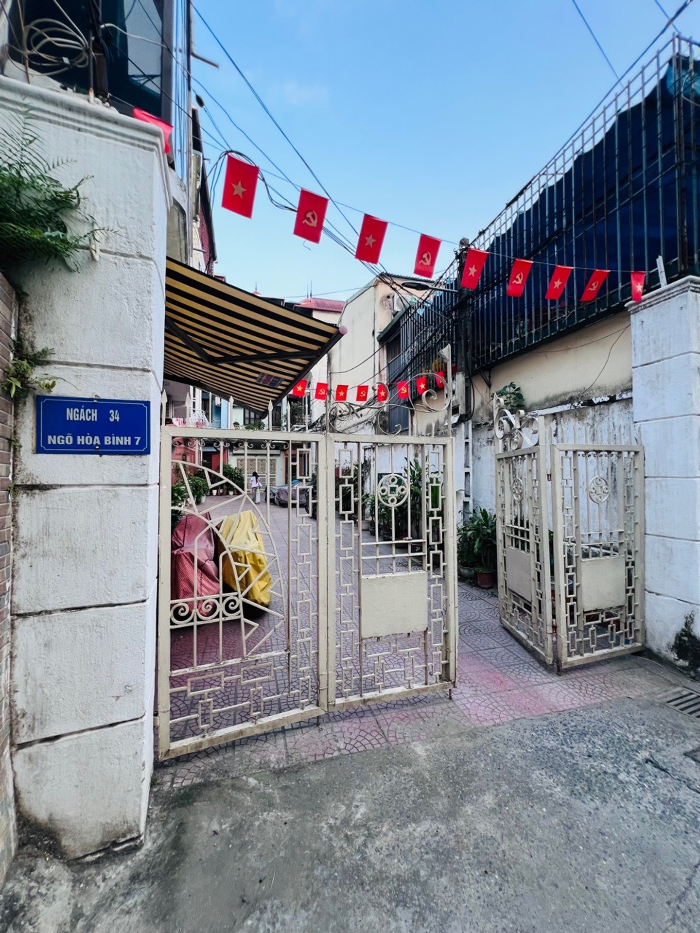 Bán nhà Hai Bà Trưng - diện tích 42m2 4 tầng - Ô tô đỗ cửa - giá 14,9 tỷ