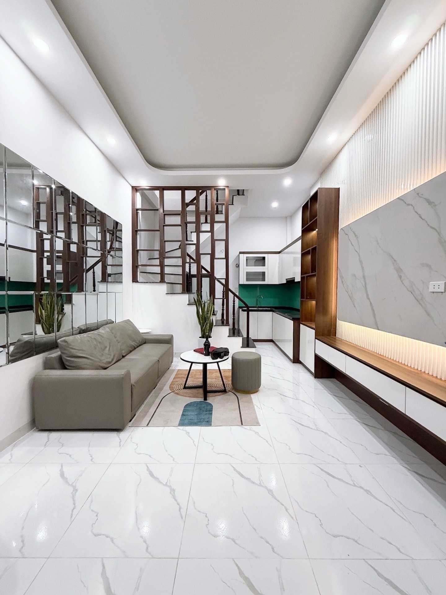 Bán nhà Lĩnh Nam - diện tích 24m2 4 tầng - Nhà đẹp hiếm có - giá 6,95 tỷ