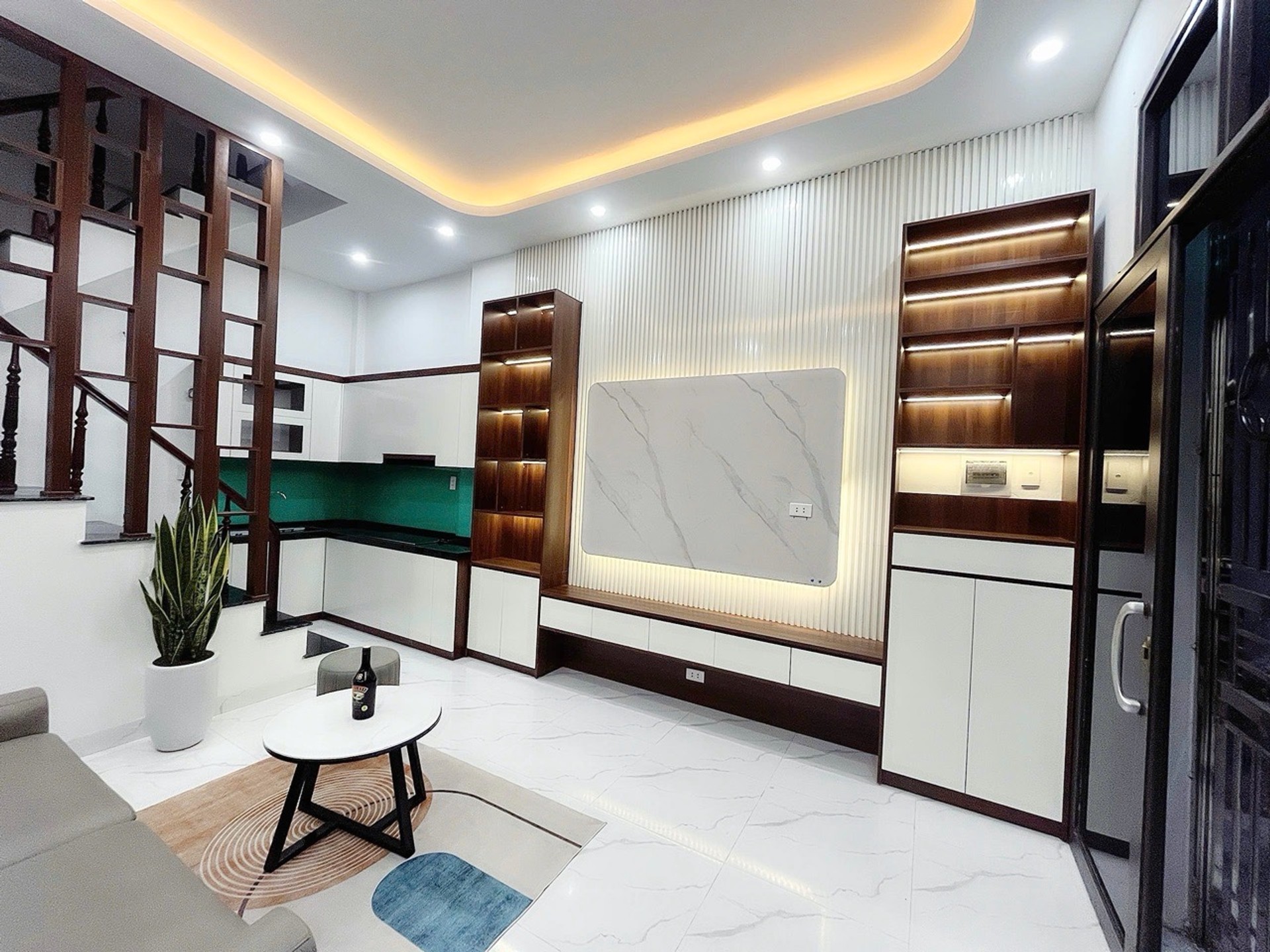 Bán nhà Lĩnh Nam - diện tích 24m2 4 tầng - Nhà đẹp hiếm có - giá 6,95 tỷ