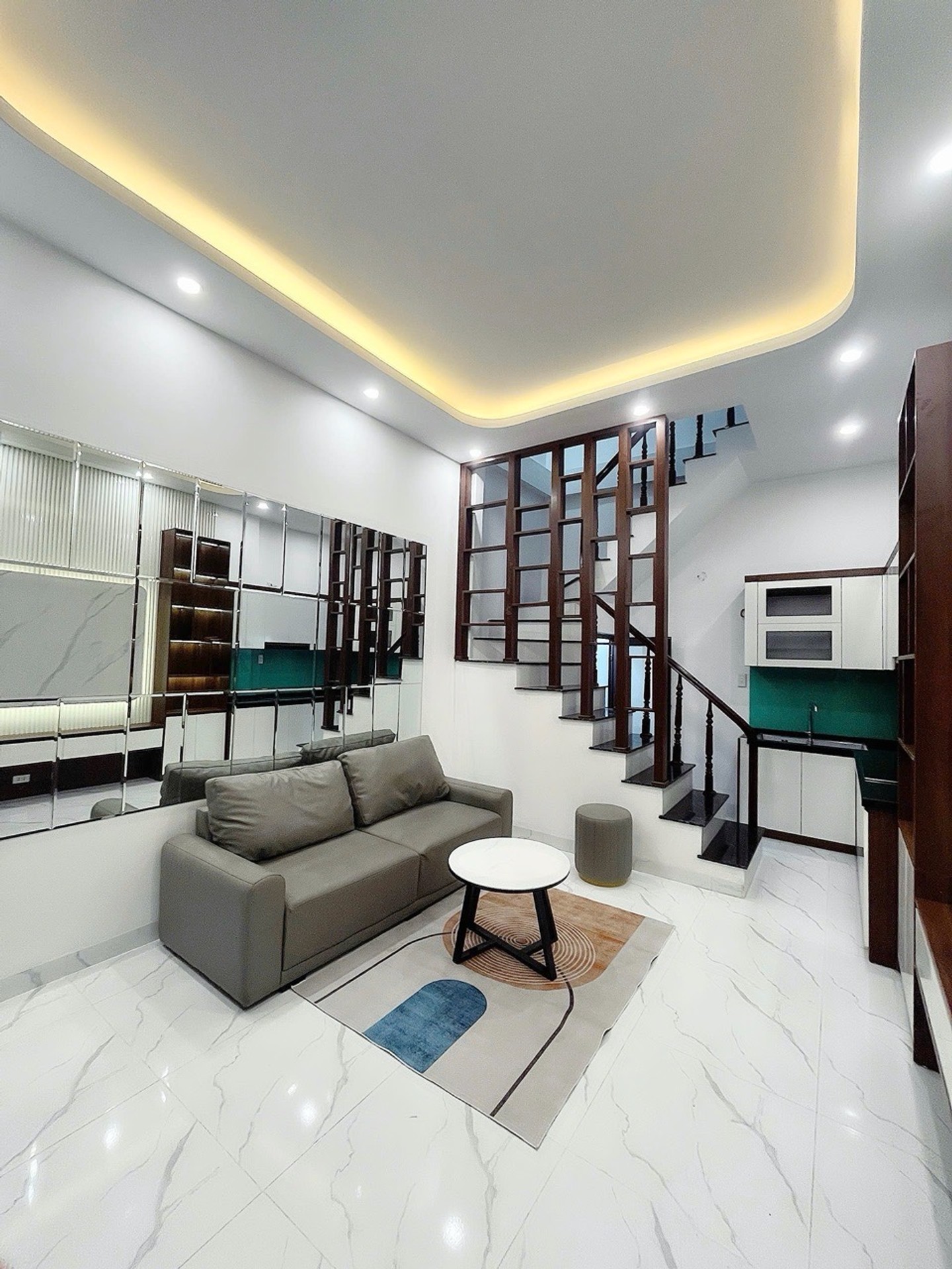 Bán nhà Lĩnh Nam - diện tích 24m2 4 tầng - Nhà đẹp hiếm có - giá 6,95 tỷ