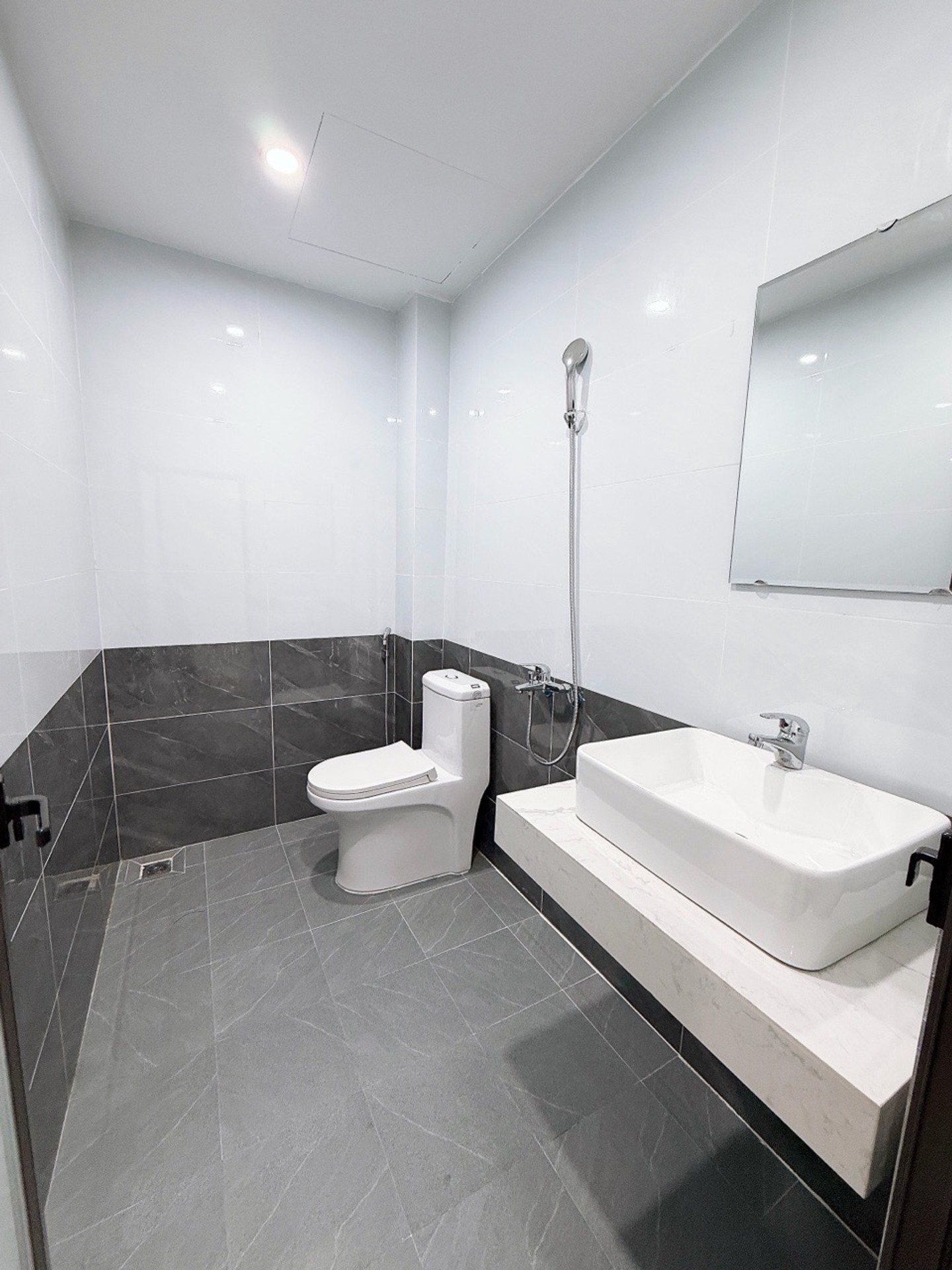 Bán nhà Lĩnh Nam - diện tích 24m2 4 tầng - Nhà đẹp hiếm có - giá 6,95 tỷ