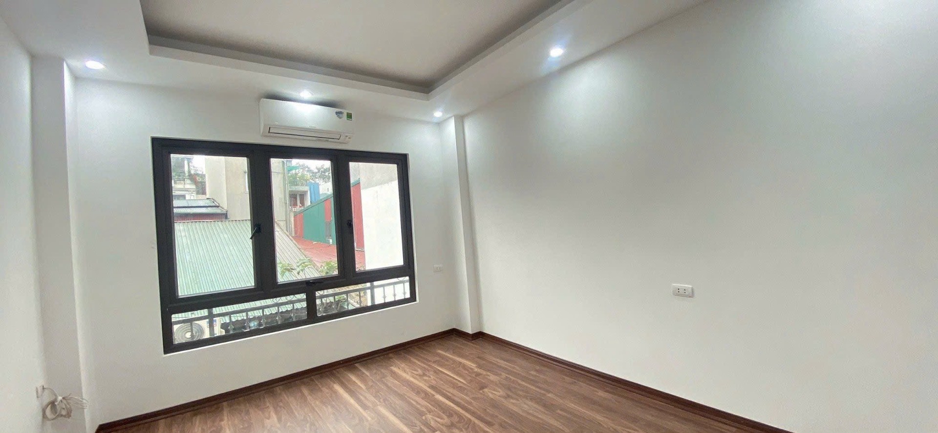 Bán nhà Nguyễn Khoái - diện tích 43m2 5 tầng - Nhà mới đẹp, tiện ích ngập tràn - giá 15,9 tỷ