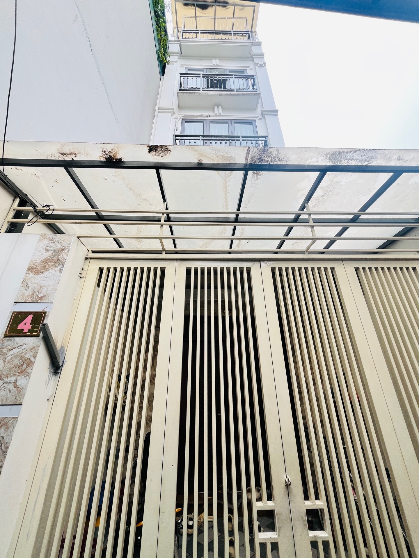 Bán nhà Nguyễn Khoái - diện tích 43m2 5 tầng - Nhà mới đẹp, tiện ích ngập tràn - giá 15,9 tỷ