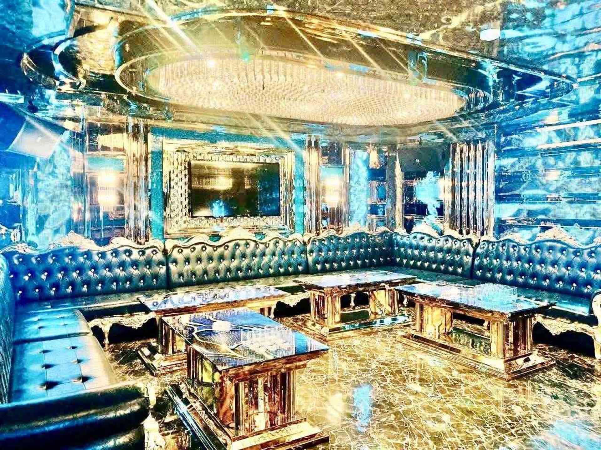 Bán nhà Trần Khát Chân - diện tích 186m2 6 tầng - Tòa nhà karaoke mặt phố - giá 122 tỷ