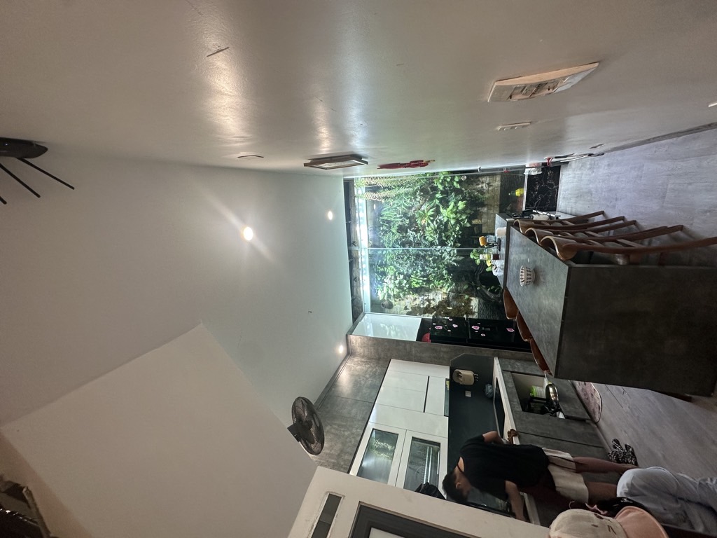 Bán nhà Bán đảo linh đàm - diện tích 50m2 5 tầng - ô tô hai tránh trước cửa - giá 14,8 tỷ