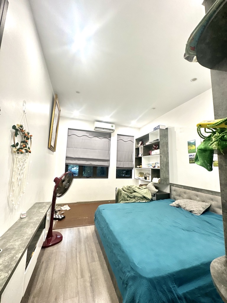 Bán nhà Bán đảo linh đàm - diện tích 50m2 5 tầng - ô tô hai tránh trước cửa - giá 14,8 tỷ