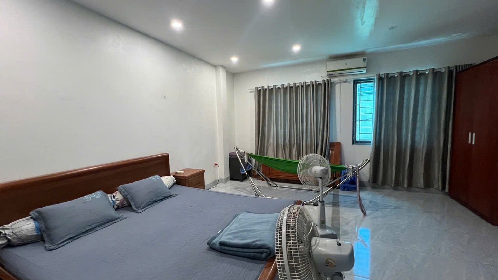 Bán nhà Định Công Hạ - diện tích 41m2 3 tầng - Nhà đẹp hiếm có - giá 3,5 tỷ