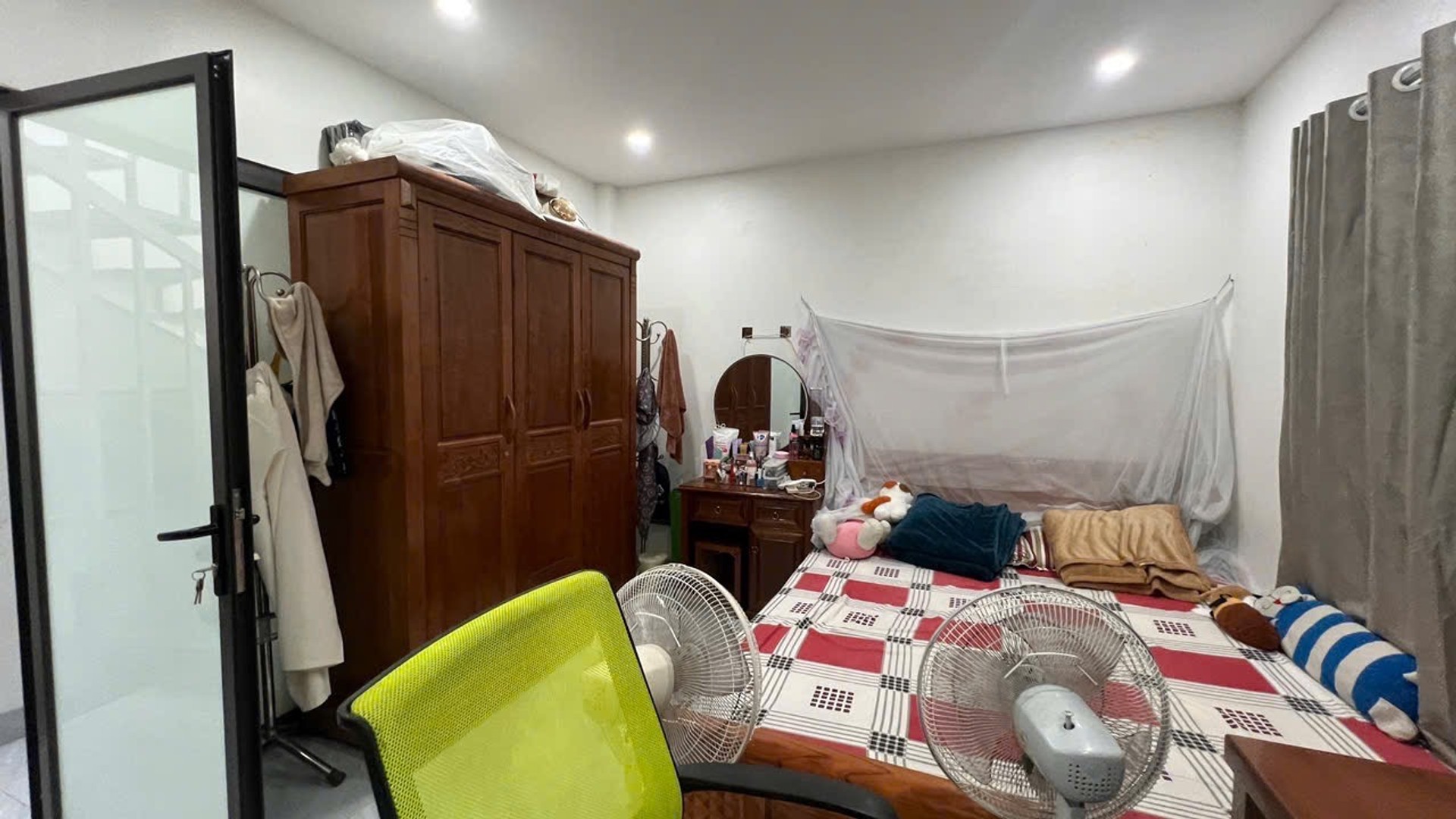 Bán nhà Định Công Hạ - diện tích 41m2 3 tầng - Nhà đẹp hiếm có - giá 3,5 tỷ