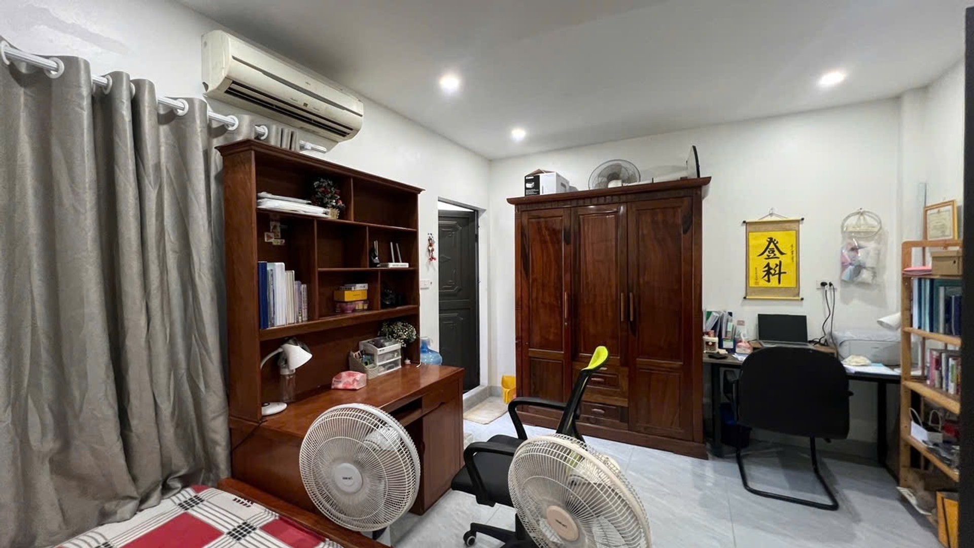 Bán nhà Định Công Hạ - diện tích 41m2 3 tầng - Nhà đẹp hiếm có - giá 3,5 tỷ