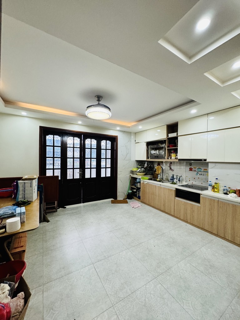 Bán nhà Ao Sào - diện tích 70m2 4 tầng - Đang cập nhật - giá 25,5 tỷ