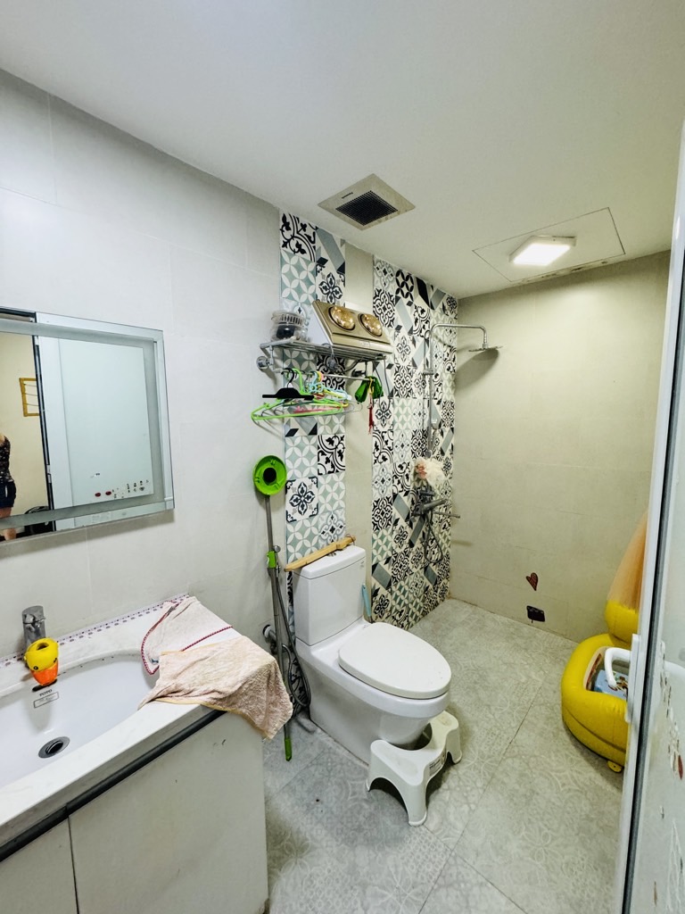 Bán nhà Ao Sào - diện tích 70m2 4 tầng - Đang cập nhật - giá 25,5 tỷ