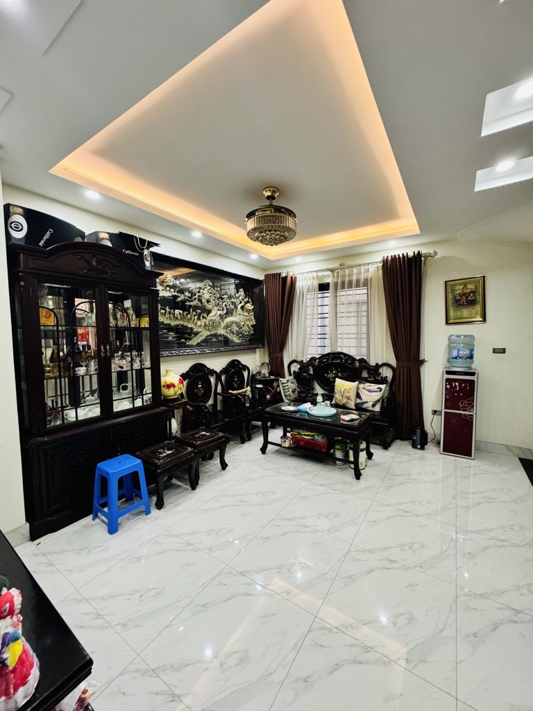 Bán nhà Ao Sào - diện tích 70m2 4 tầng - Đang cập nhật - giá 25,5 tỷ