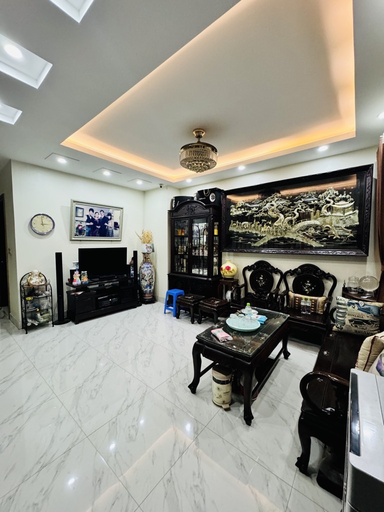 Bán nhà Ao Sào - diện tích 70m2 4 tầng - Đang cập nhật - giá 25,5 tỷ