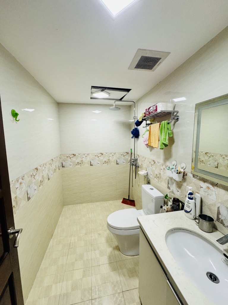 Bán nhà Ao Sào - diện tích 70m2 4 tầng - Đang cập nhật - giá 25,5 tỷ