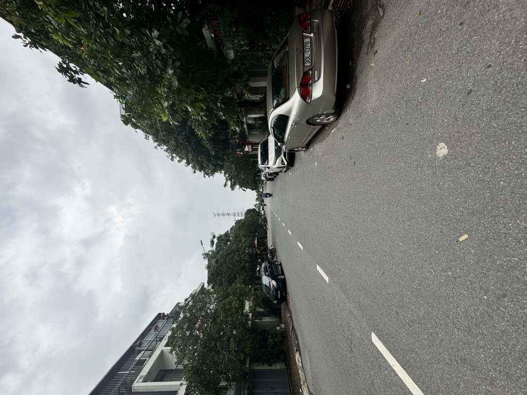 Bán nhà Ao Sào - diện tích 70m2 4 tầng - Đang cập nhật - giá 25,5 tỷ