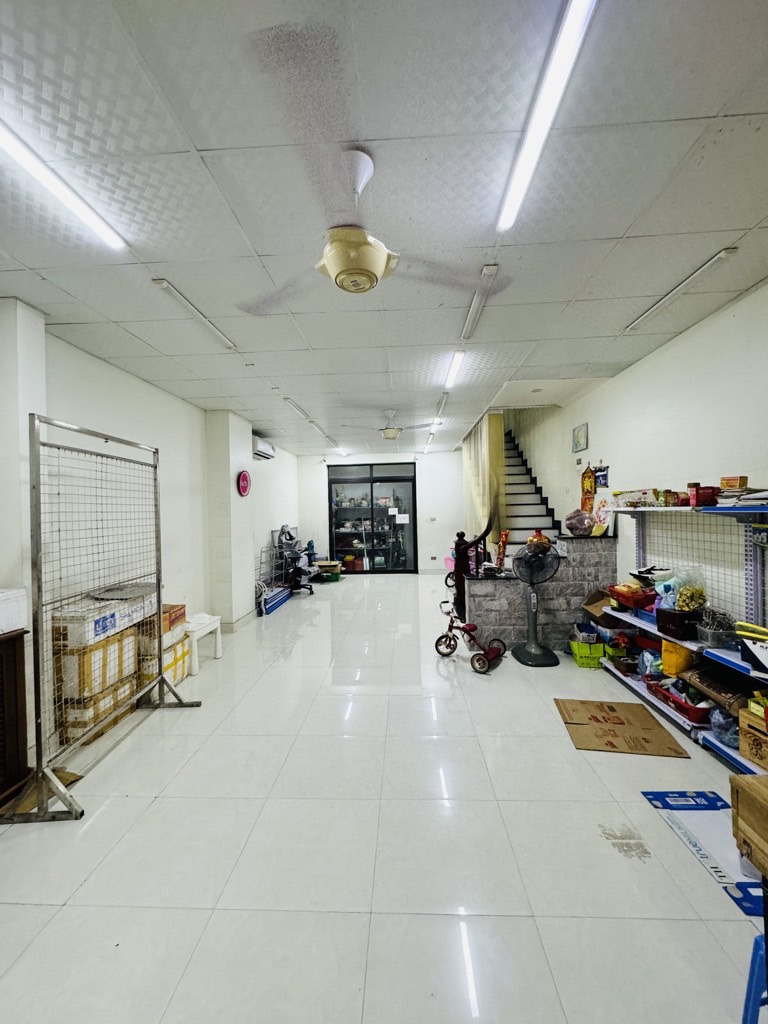 Bán nhà Ao Sào - diện tích 70m2 4 tầng - Đang cập nhật - giá 25,5 tỷ