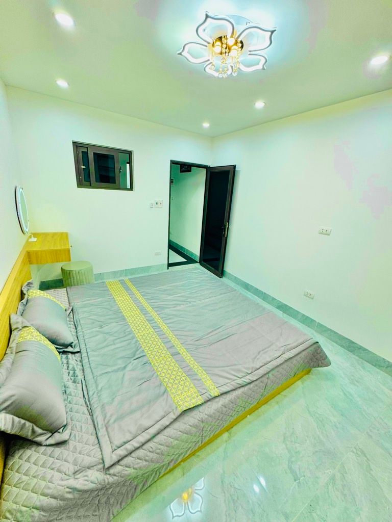 Bán nhà Lĩnh Nam - diện tích 44m2 3 tầng - Ngõ thông - giá 3,5 tỷ