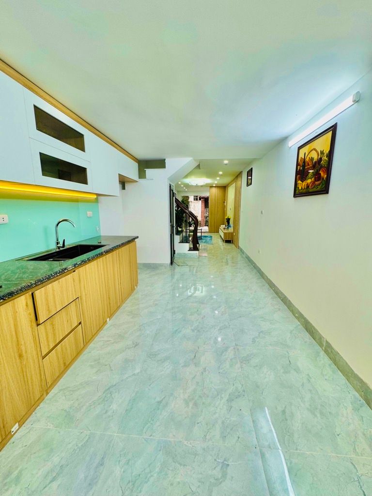 Bán nhà Lĩnh Nam - diện tích 44m2 3 tầng - Ngõ thông - giá 3,5 tỷ