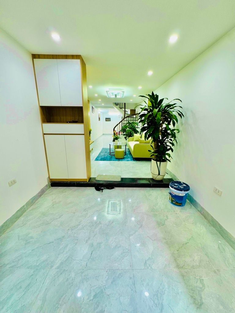 Bán nhà Lĩnh Nam - diện tích 44m2 3 tầng - Ngõ thông - giá 3,5 tỷ