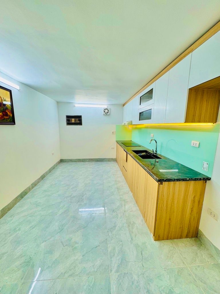 Bán nhà Lĩnh Nam - diện tích 44m2 3 tầng - Ngõ thông - giá 3,5 tỷ