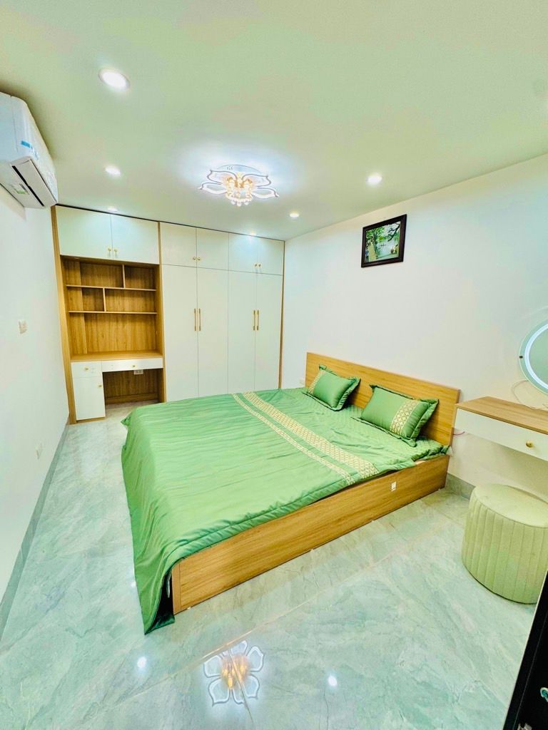 Bán nhà Lĩnh Nam - diện tích 44m2 3 tầng - Ngõ thông - giá 3,5 tỷ