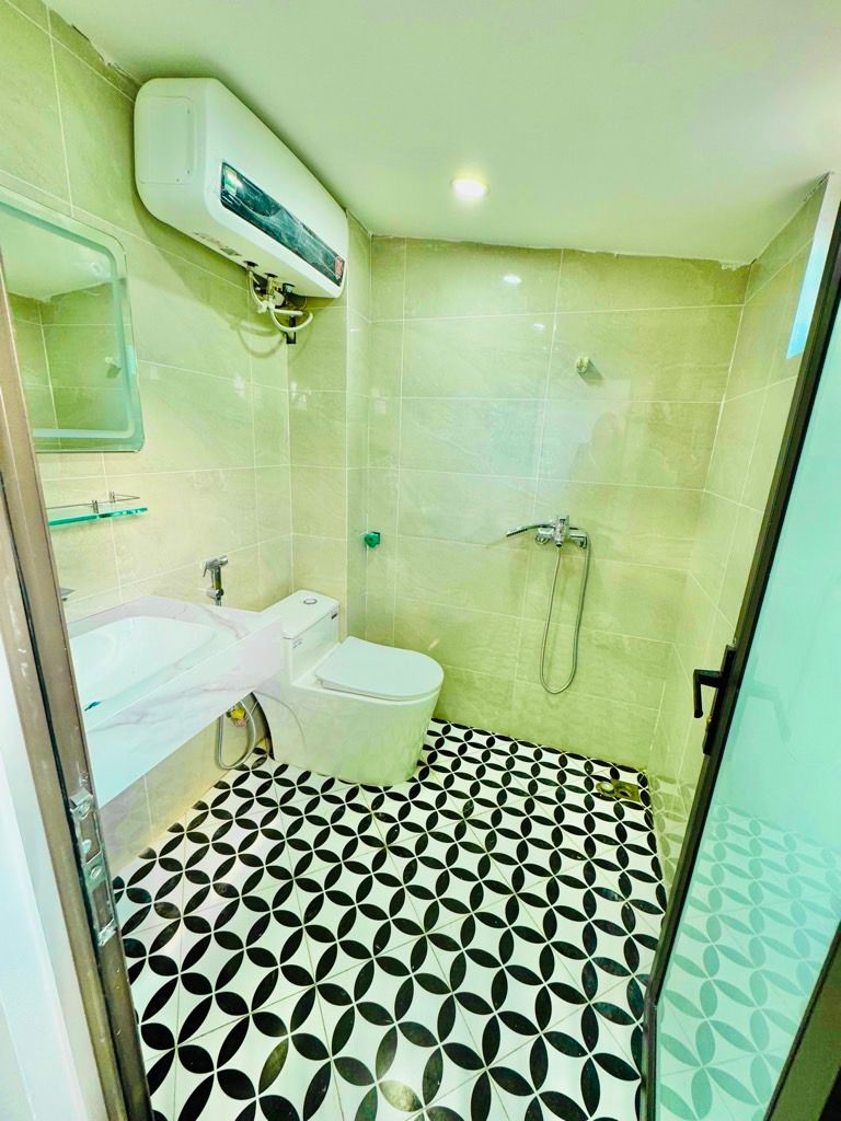 Bán nhà Lĩnh Nam - diện tích 44m2 3 tầng - Ngõ thông - giá 3,5 tỷ