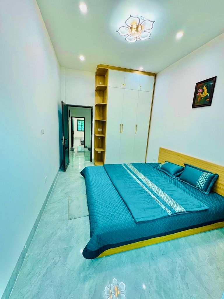 Bán nhà Lĩnh Nam - diện tích 44m2 3 tầng - Ngõ thông - giá 3,5 tỷ