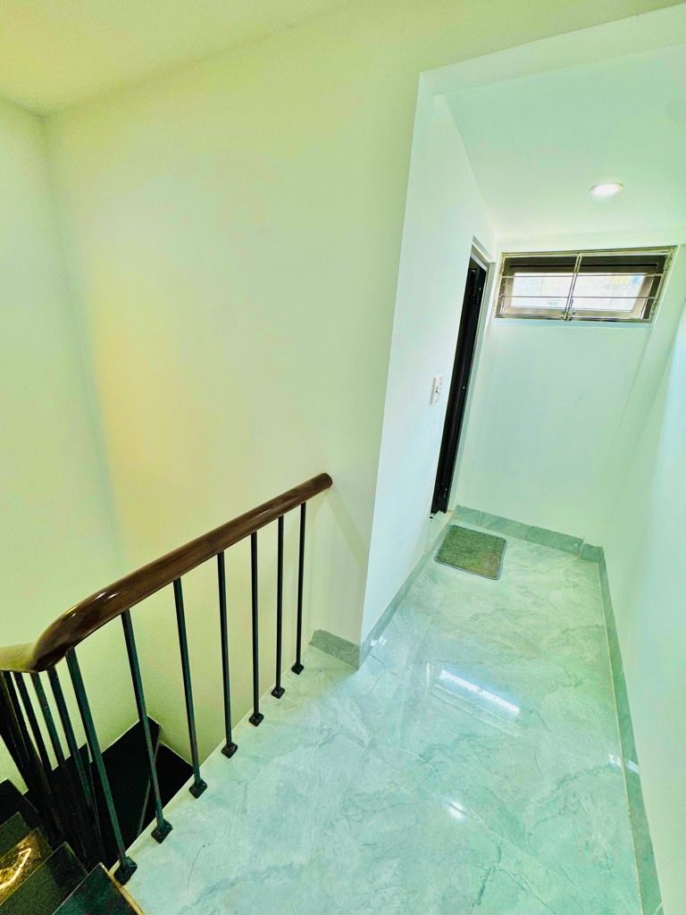 Bán nhà Lĩnh Nam - diện tích 44m2 3 tầng - Ngõ thông - giá 3,5 tỷ