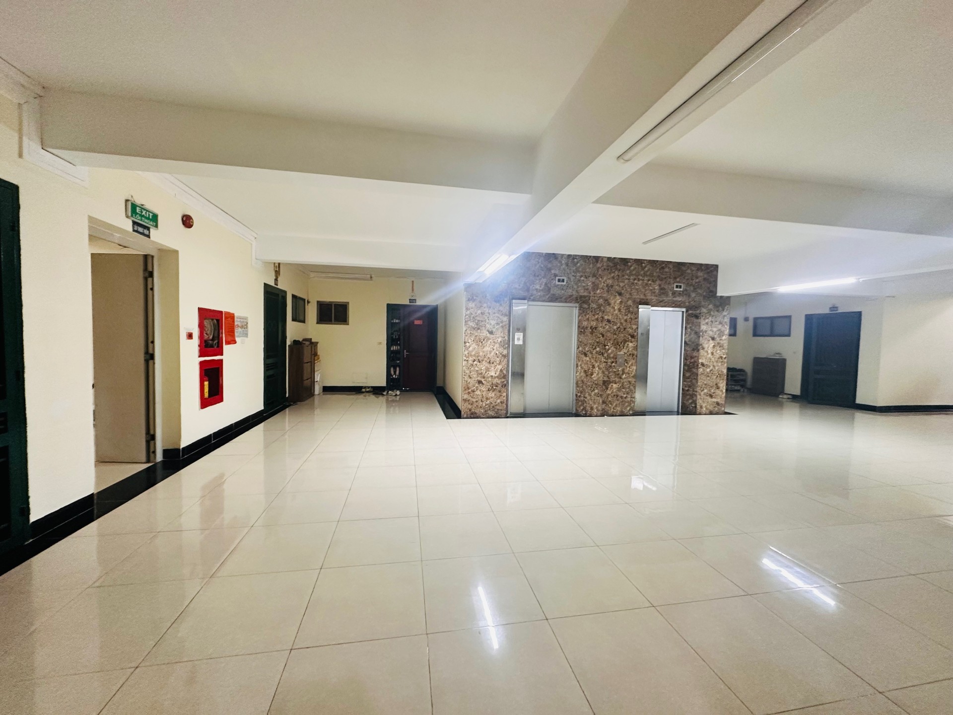 Bán nhà Nơ 19 KĐT Pháp Vân - diện tích 86m2 11 tầng - FULL NỘI THẤT - giá 5,75 tỷ