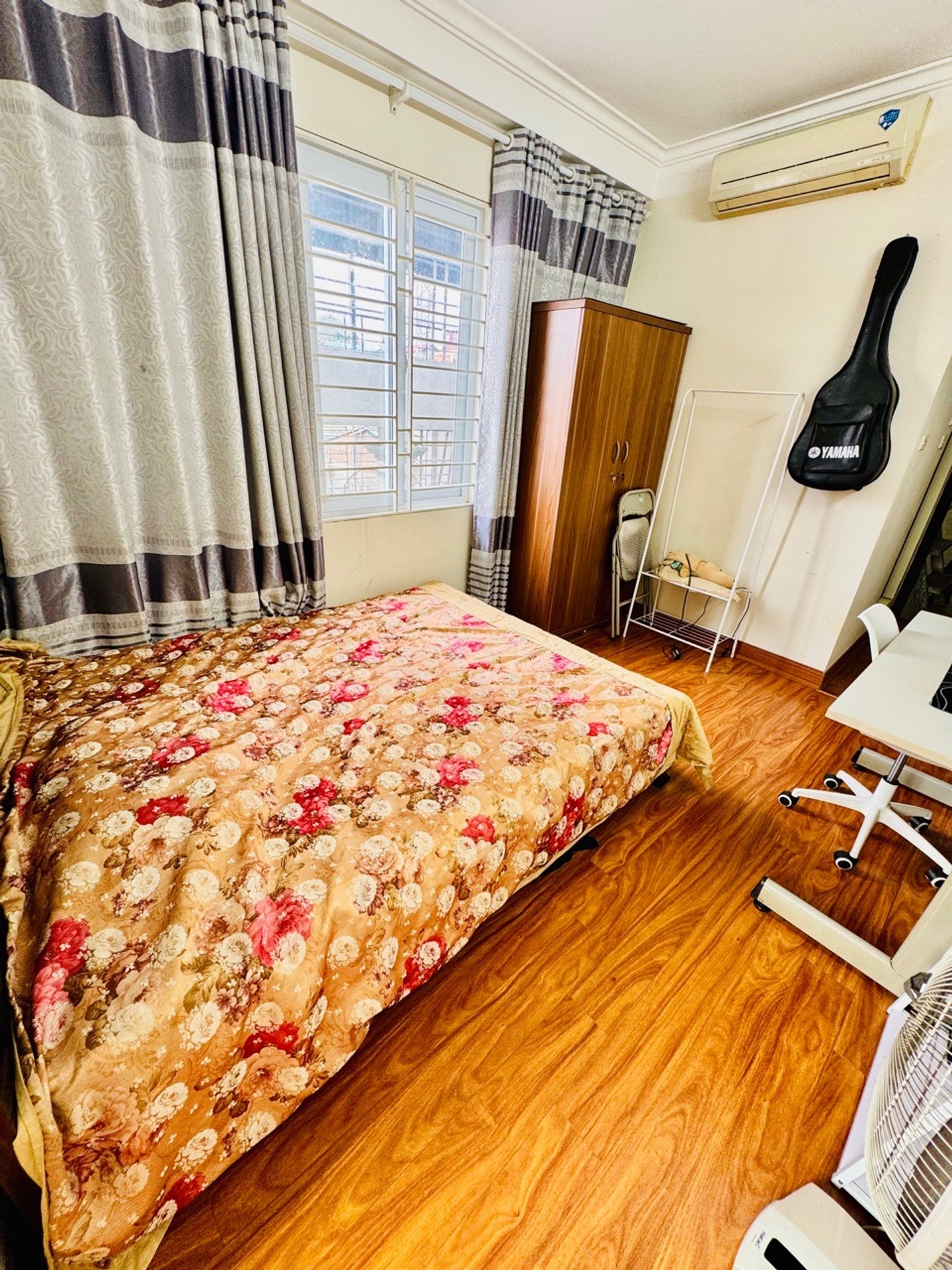 Bán nhà Nguyễn Chính - diện tích 30m2 5 tầng - Ô tô tránh - giá 9,9 tỷ