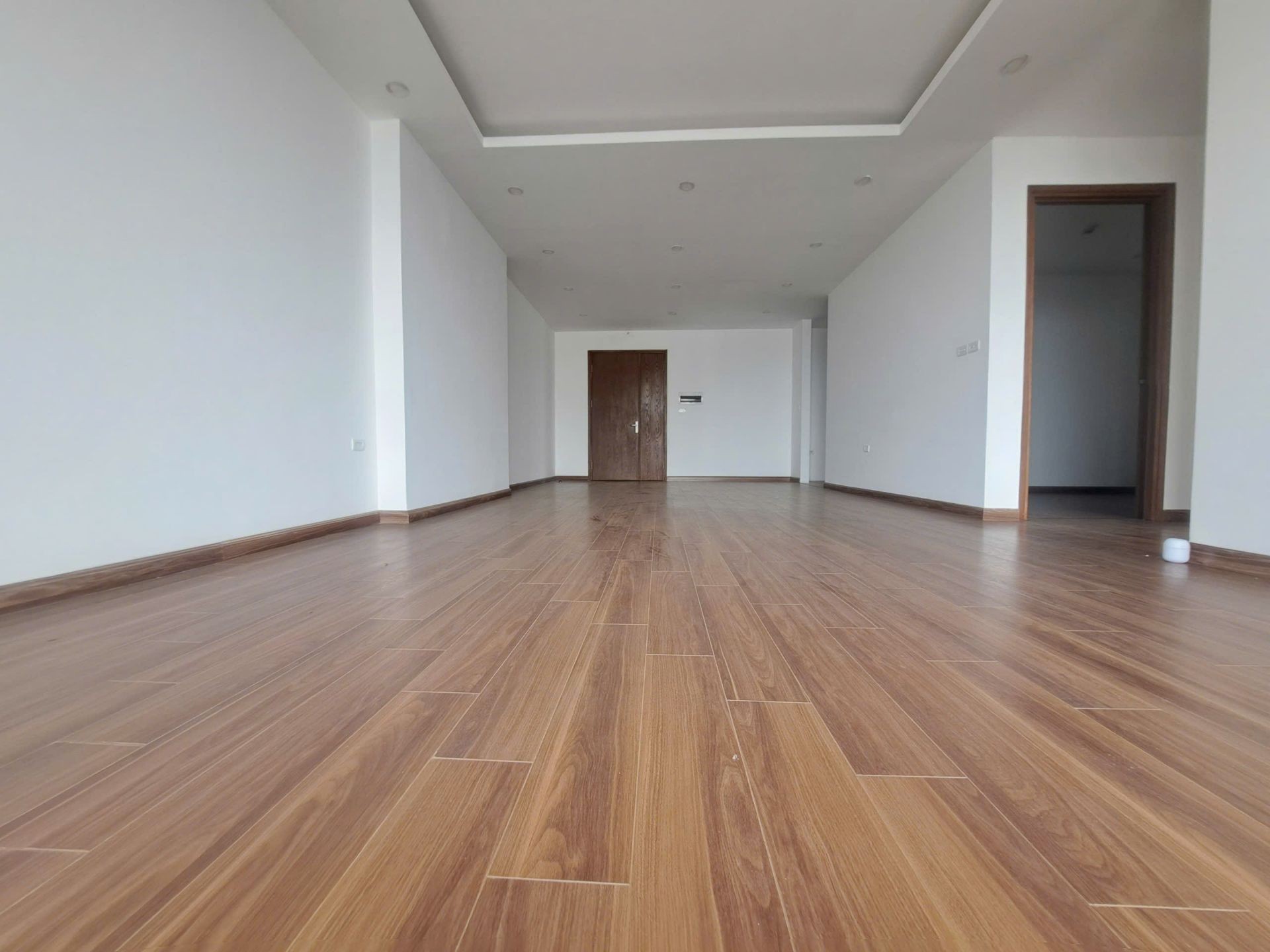 Bán nhà Hoàng Mai - diện tích 122m2 1 tầng - Căn hộ tầng thấp thoáng mát - giá 8,4 tỷ