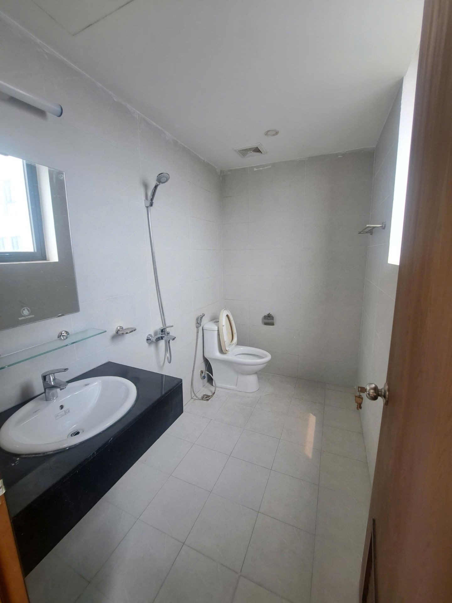 Bán nhà Hoàng Mai - diện tích 122m2 1 tầng - Căn hộ tầng thấp thoáng mát - giá 8,4 tỷ