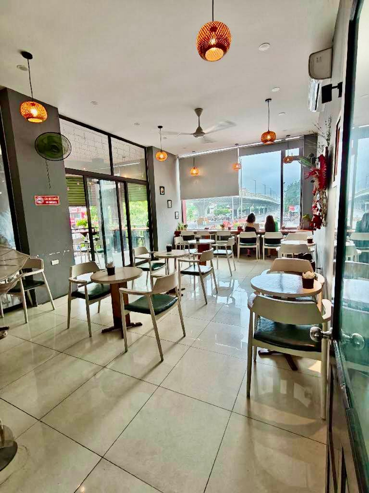 Bán nhà Lê Trọng Tấn - diện tích 87m2 5 tầng - Lô góc 2 mặt thoáng - giá 8,2 tỷ